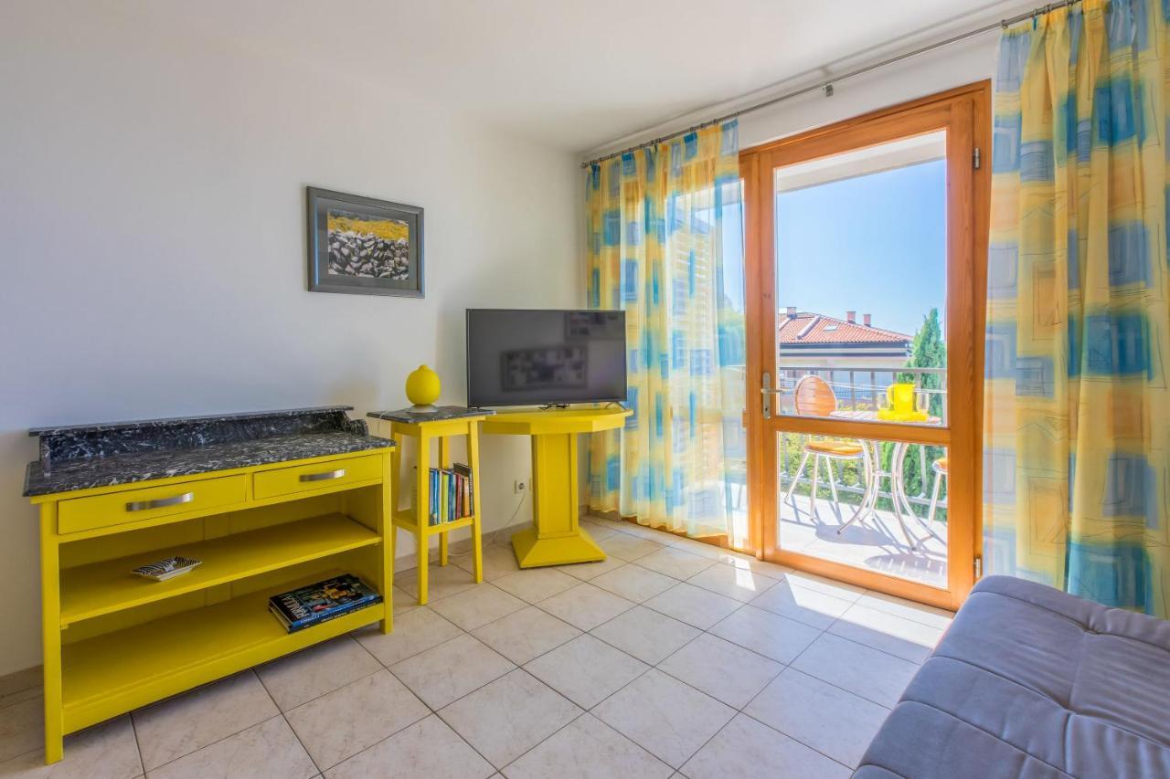 Apartments Loncaric Crikvenica Extérieur photo