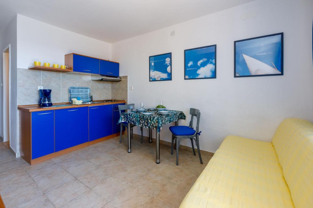 Apartments Loncaric Crikvenica Extérieur photo