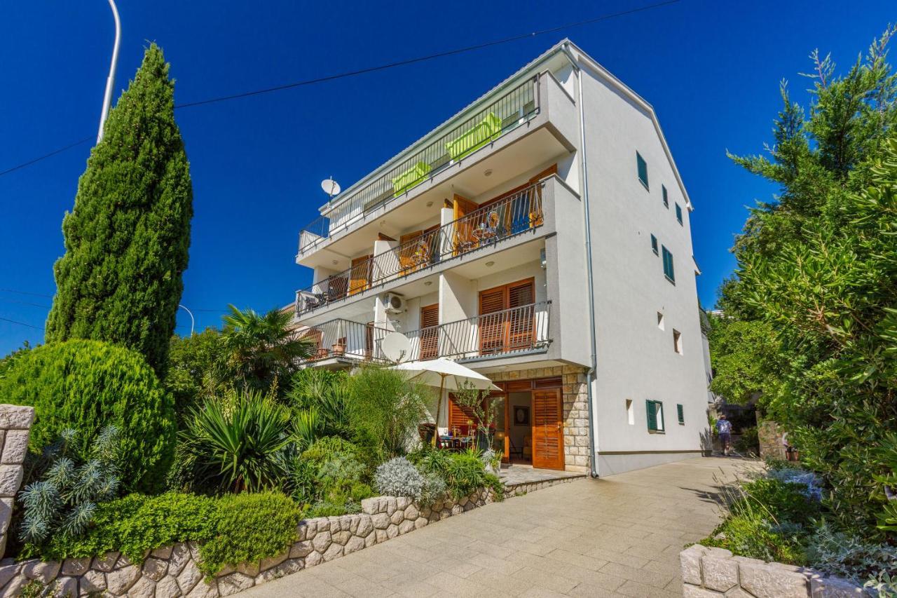Apartments Loncaric Crikvenica Extérieur photo