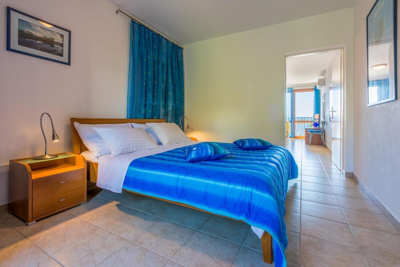 Apartments Loncaric Crikvenica Extérieur photo