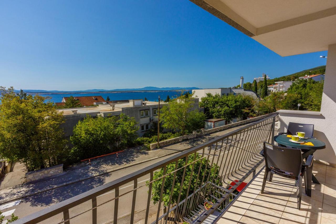 Apartments Loncaric Crikvenica Extérieur photo