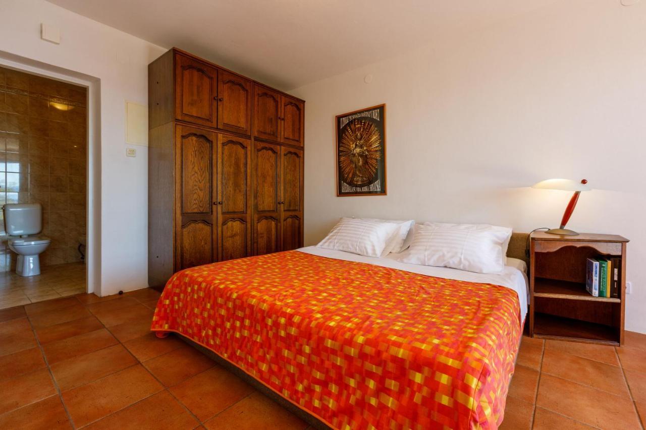 Apartments Loncaric Crikvenica Extérieur photo