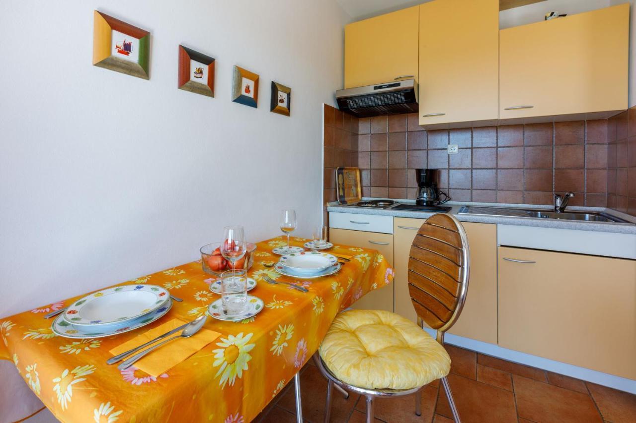 Apartments Loncaric Crikvenica Extérieur photo